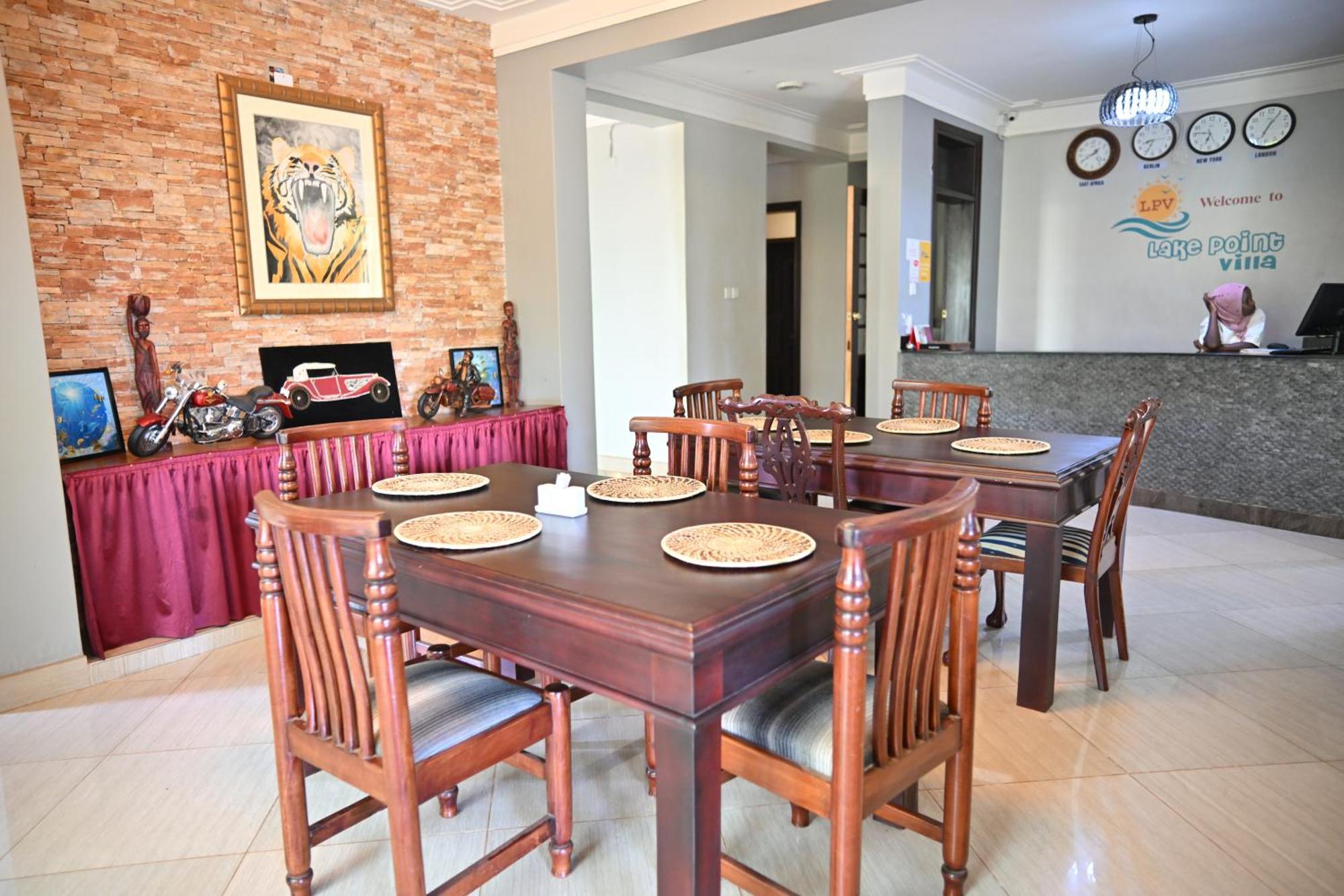 Lakepoint Villa Entebbe Ngoại thất bức ảnh