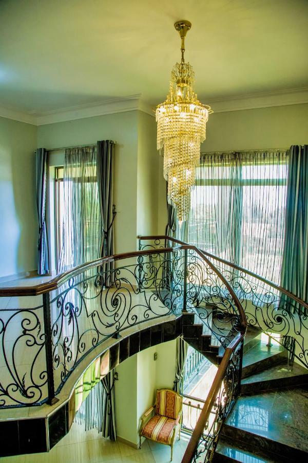 Lakepoint Villa Entebbe Ngoại thất bức ảnh