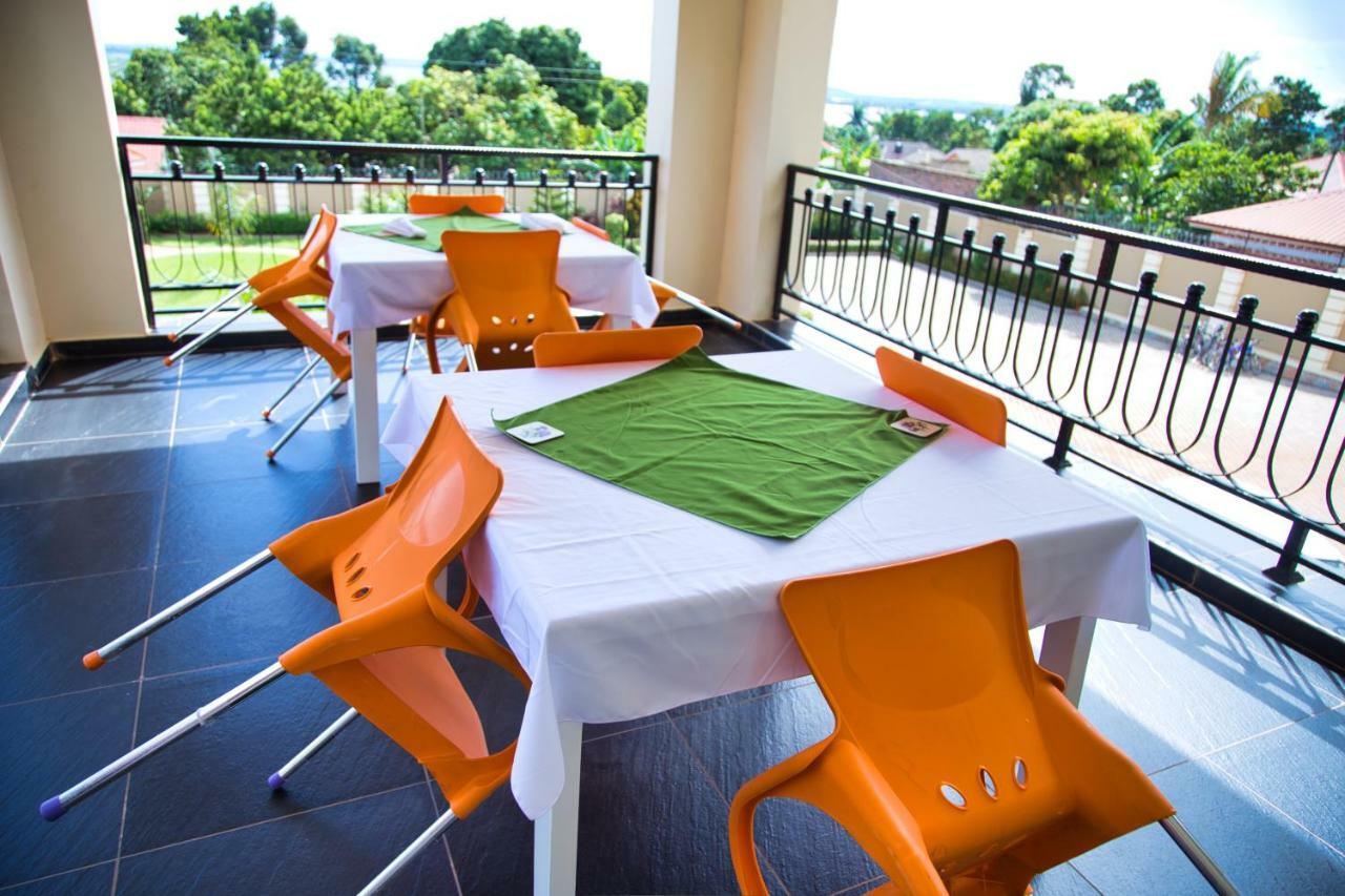 Lakepoint Villa Entebbe Ngoại thất bức ảnh