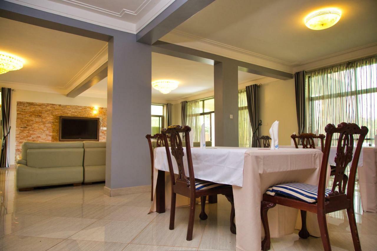 Lakepoint Villa Entebbe Ngoại thất bức ảnh
